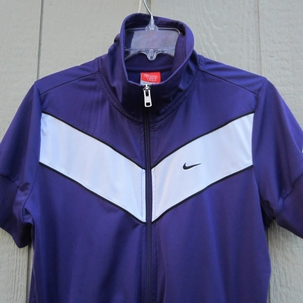 Nike The Athletic Dept women's L zip up pockets Purple White short sleeve Jacket